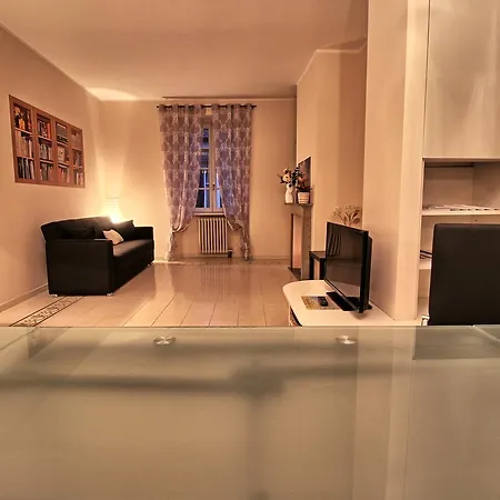 Apartment Ancient Courtyard Bonanomi 2 Bedroom Como